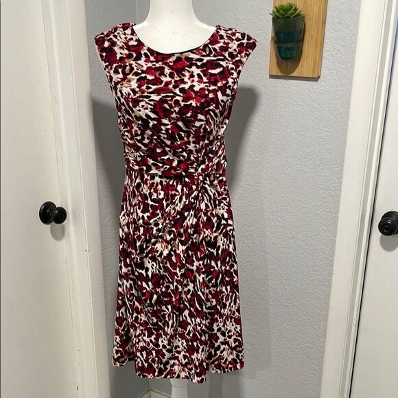 NEW 212 Collection Red & Cream Pattern Waist Twist Dress Size Small - Picture 1 of 9
